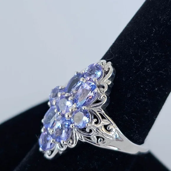Genuine Tanzanite Ring set in Platinum over 925 Size 9! - Picture 8 of 15
